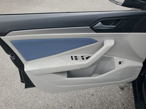New 2026 Volkswagen Jetta SE FWD image 12
