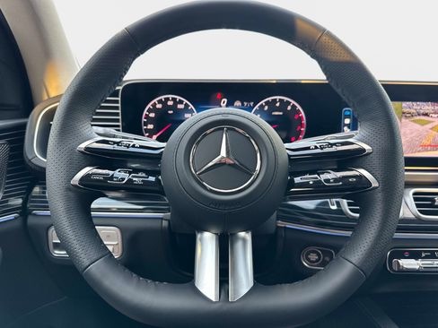 New 2026 Mercedes-Benz GLS 450 450 4MATIC SUV image 30