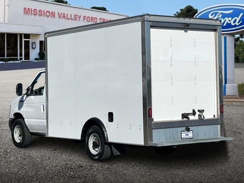 Used 2023 Ford E-350 and Econoline 350 Super Duty w/ Driver's Safety Package image 6