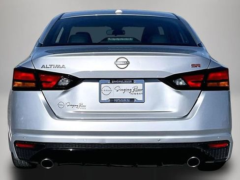 Used 2024 Nissan Altima 2.5 SR image 6