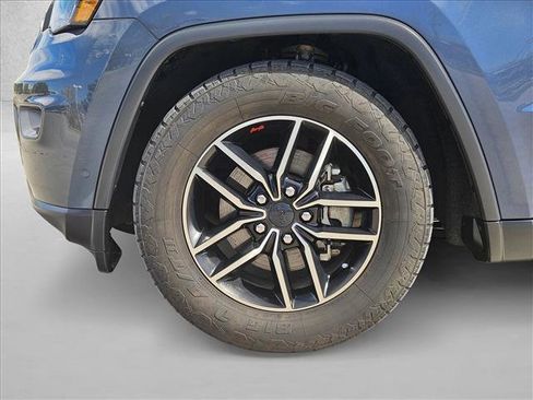 Used 2020 Jeep Grand Cherokee Trailhawk w/ Trailhawk Luxury Group image 24