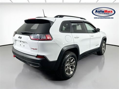 Used 2022 Jeep Cherokee Trailhawk image 2