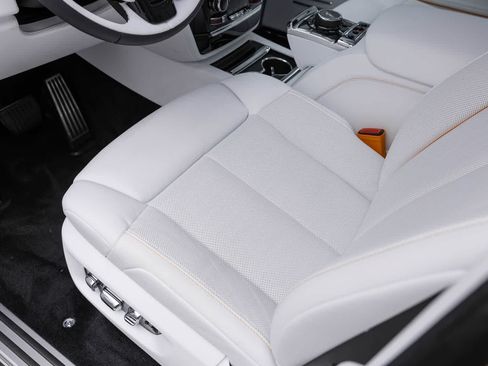 New 2027 Rolls-Royce Phantom Sedan RWD image 31