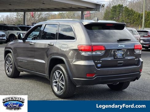 Used 2020 Jeep Grand Cherokee Laredo AWD/4WD image 2