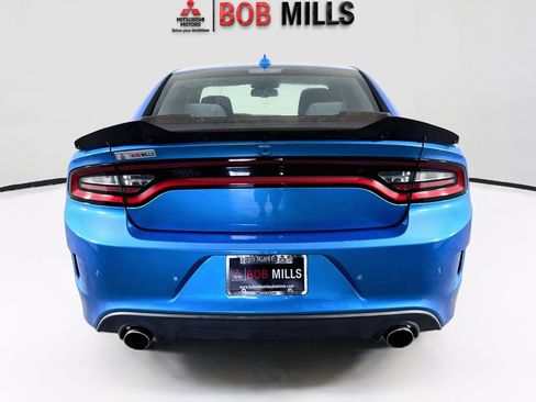 Used 2019 Dodge Charger Scat Pack RWD image 6