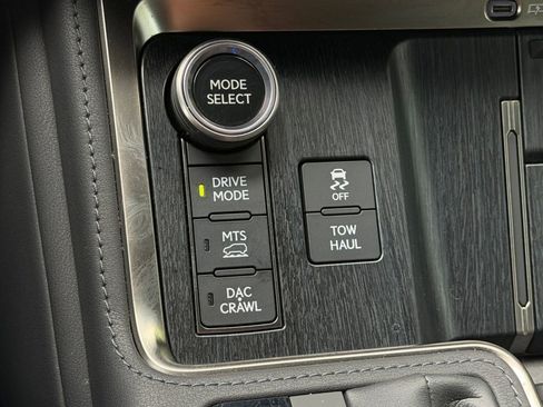 Used 2024 Lexus GX 550 AWD/4WD image 33