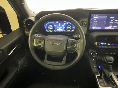 Used 2024 Toyota Land Cruiser image 11
