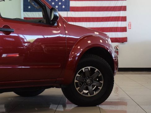 Used 2015 Nissan Frontier Desert Runner RWD image 41