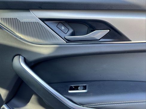 Used 2024 Jaguar F-PACE R-Dynamic S image 21