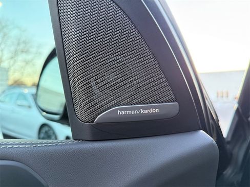 Used 2026 BMW X5 xDrive40i w/ M Sport Package image 30