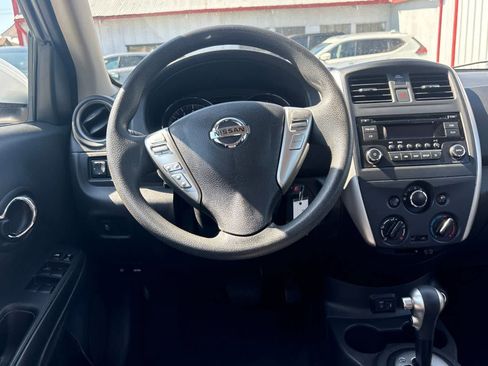 Used 2018 Nissan Versa SV FWD image 16