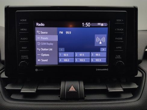 Used 2020 Toyota RAV4 XLE FWD image 25