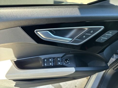 Used 2023 Audi Q4 e-tron Prestige w/ Black Optic Package image 19