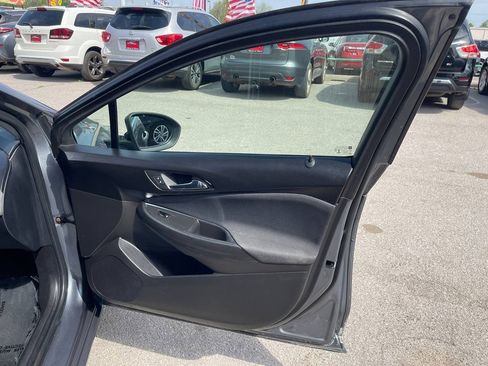Used 2019 Chevrolet Cruze LT w/ LT Fleet Convenience Package image 5