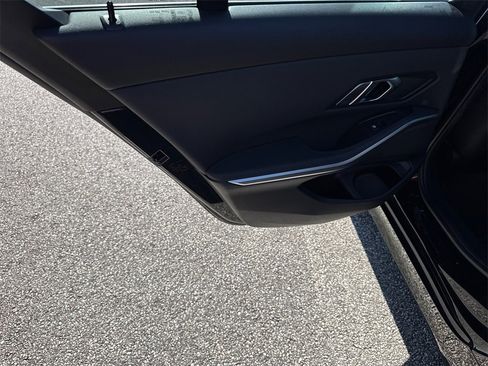 Used 2020 BMW 330i Sedan w/ Driving Assistance Package image 21