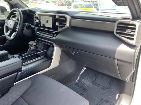 Certified 2025 Toyota Sequoia SR5 AWD/4WD image 17