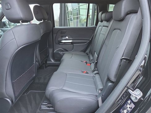 Certified 2025 Mercedes-Benz GLB 250 4MATIC image 12