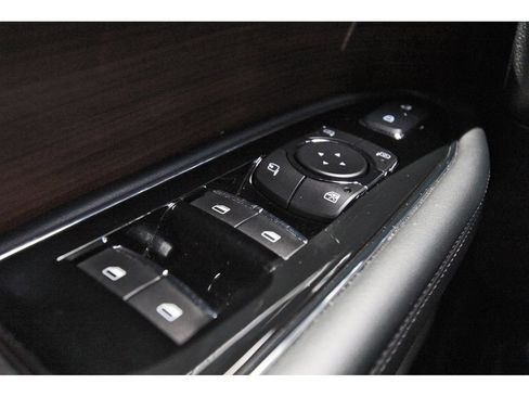 Used 2019 Lincoln Navigator Reserve w/ Cargo Package AWD/4WD image 21