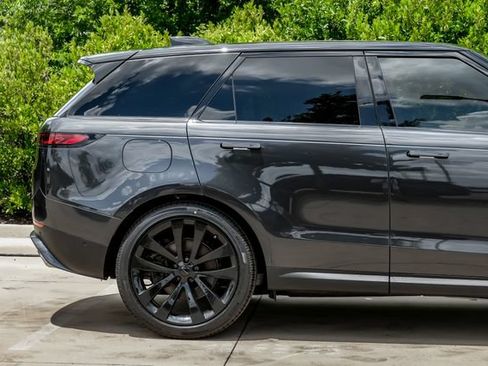 New 2026 Land Rover Range Rover Sport SE AWD/4WD image 8