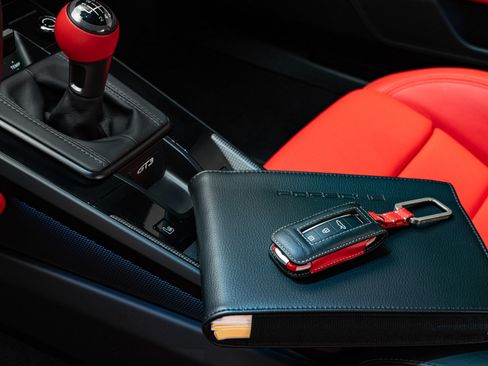 Used 2024 Porsche 911 GT3 RWD image 65