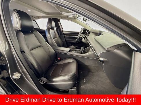 Used 2021 MAZDA MAZDA3 Premium Plus image 24