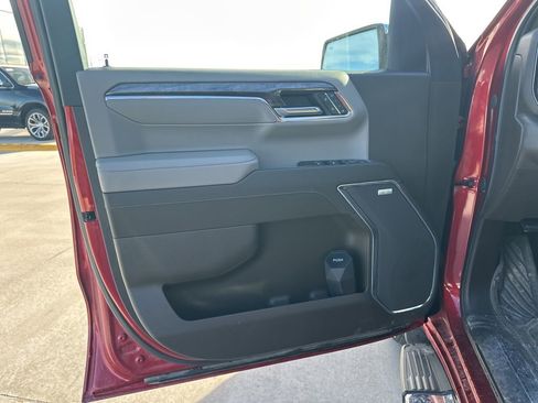 Used 2024 Chevrolet Silverado 1500 LTZ image 41