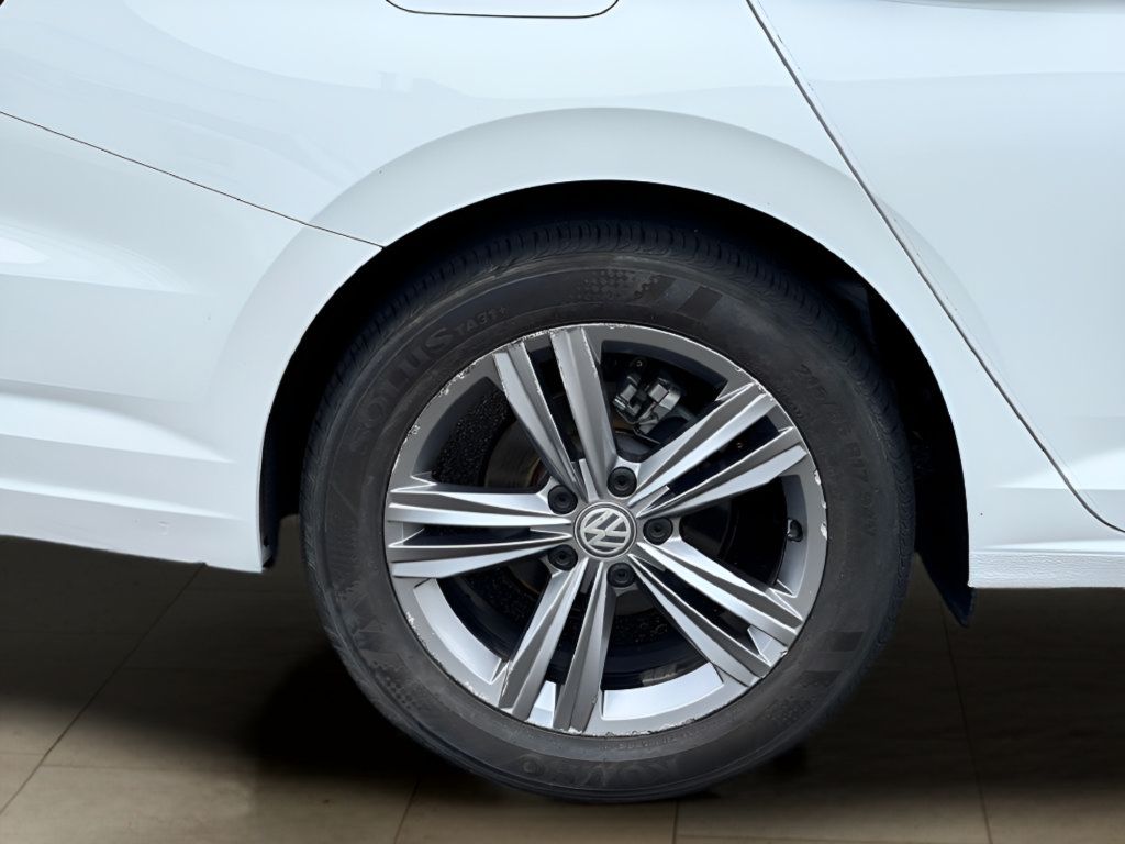 Used 2019 Volkswagen Jetta R-Line FWD image 37