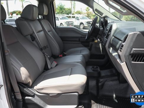 Used 2017 Ford F550 2WD Crew Cab Super Duty image 32