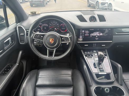 Used 2019 Porsche Cayenne AWD/4WD image 5