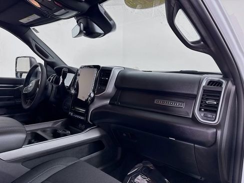 Used 2025 RAM 2500 Big Horn image 28