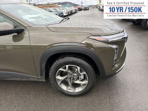 Used 2024 Chevrolet Trax LT w/ Driver Confidence Package image 4