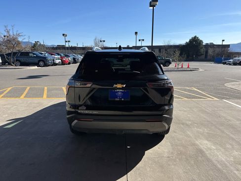 Used 2025 Chevrolet Equinox LT w/ Convenience Package II image 5