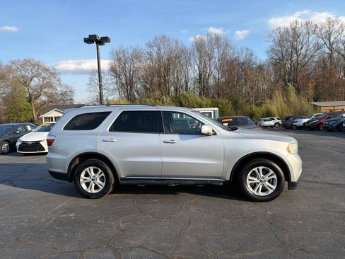 Used 2011 Dodge Durango Crew w/ Entry Nav/Commuter Group image 4