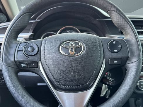 Used 2014 Toyota Corolla LE image 16