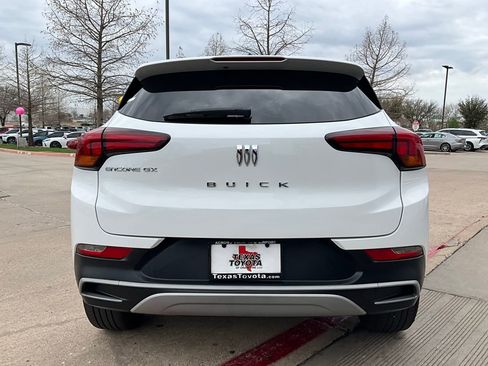 Used 2025 Buick Encore GX Preferred image 7