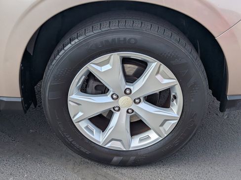 Used 2014 Subaru Forester 2.5i Premium w/ Popular Package #1 image 9