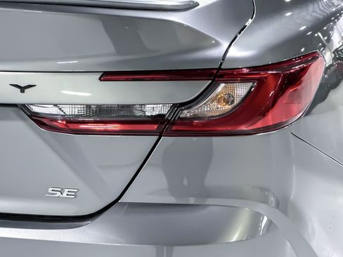 Used 2026 Toyota Camry SE FWD image 25