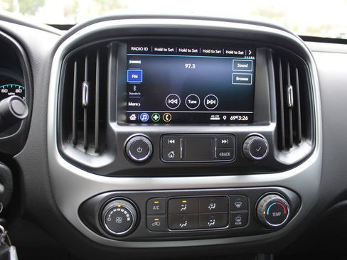 Used 2021 Chevrolet Colorado LT w/ Safety Package image 18