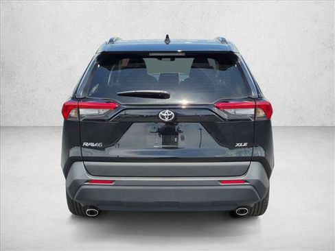 Used 2024 Toyota RAV4 XLE w/ Convenience Package FWD image 6