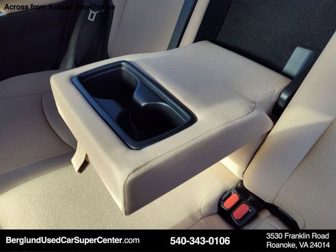 Used 2019 Toyota RAV4 LE image 35