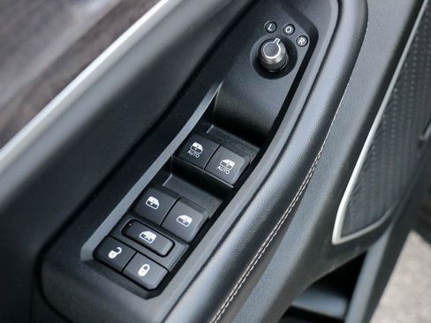 Used 2021 Jeep Grand Cherokee L Limited image 17