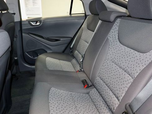 Used 2018 Hyundai Ioniq Blue image 21