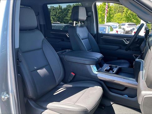 Used 2026 Chevrolet Silverado 2500 LTZ w/ LTZ Plus Package AWD/4WD image 7