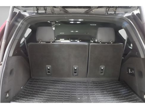 Used 2022 Cadillac Escalade Luxury AWD/4WD image 26