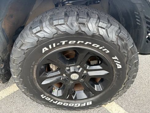 Used 2021 Toyota 4Runner SR5 Premium AWD/4WD image 12