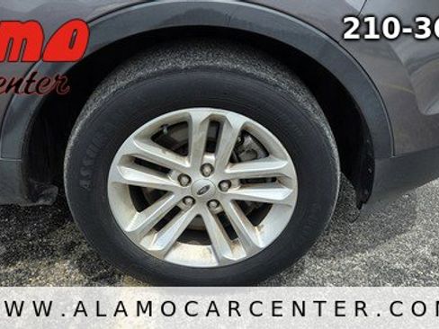 Used 2013 Ford Explorer XLT FWD image 12
