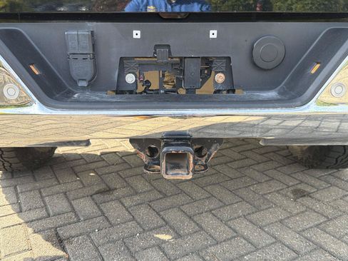 Used 2023 Chevrolet Silverado 1500 LTZ AWD/4WD image 49