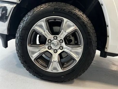 Used 2022 RAM 1500 Laramie w/ Off Road Group AWD/4WD image 31