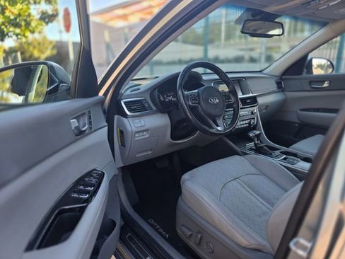 Used 2017 Kia Optima EX w/ Technology Package image 24