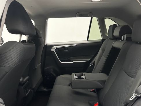 Used 2024 Toyota RAV4 LE AWD/4WD image 30
